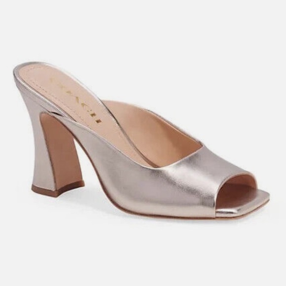 COACH Laurence Metallic Leather Sandals in Platinum Champagne Size 8.5 - Picture 1 of 15